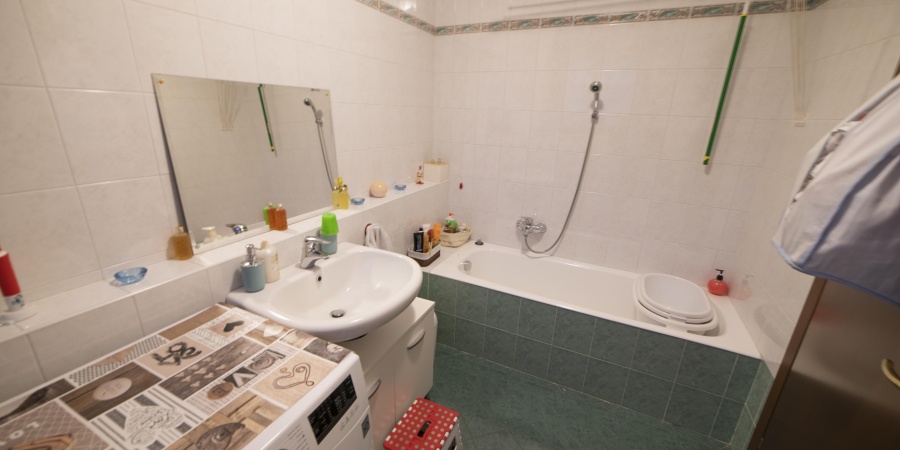 3 Stanze Stanze,2 BathroomsBathrooms,Appartamento,In Vendita,1095