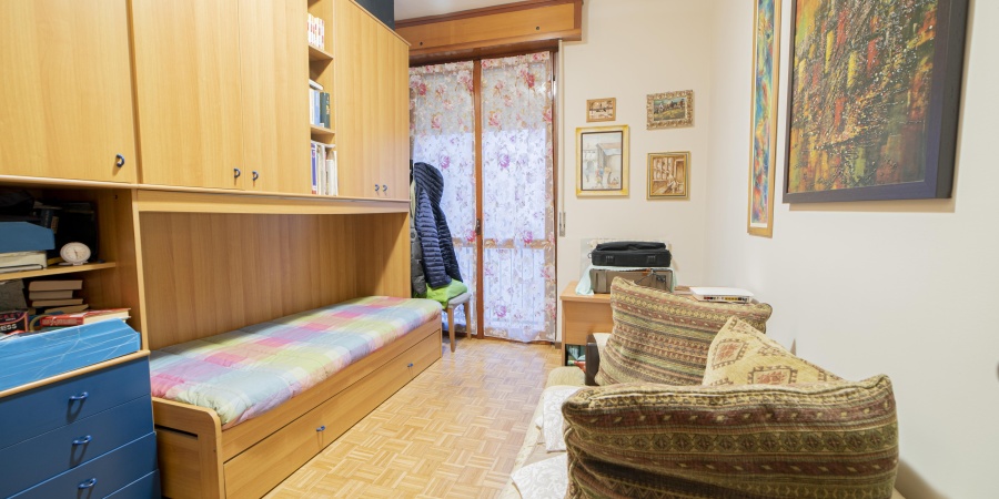 via Cavour, 26845, 2 Stanze Stanze,1 BagnoBathrooms,Appartamento,In Vendita,via Cavour,1096