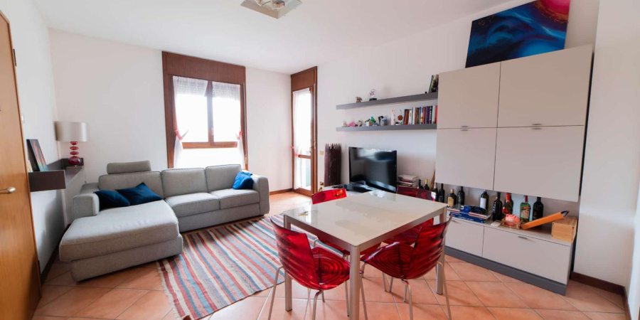 26845, 3 Stanze Stanze,2 BathroomsBathrooms,Appartamento,In Vendita,1130