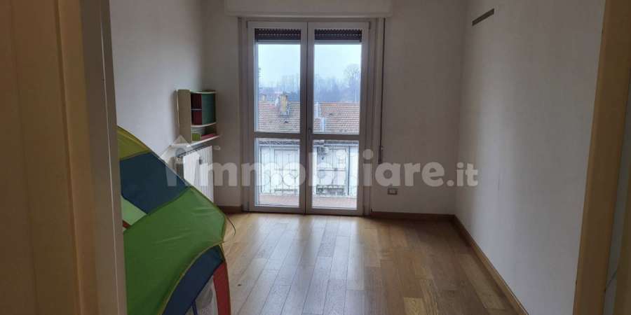 26845, 3 Stanze Stanze,2 BathroomsBathrooms,Appartamento,In Vendita,1136
