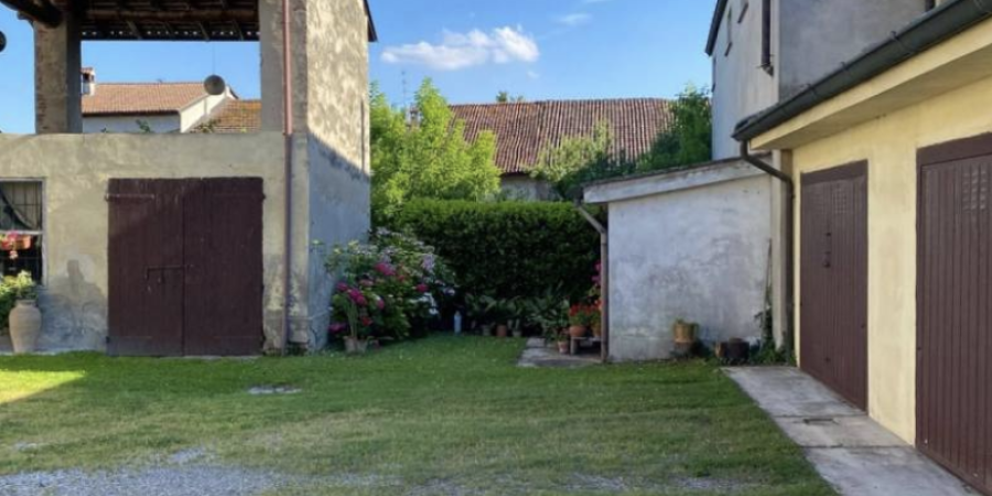 12 via Trebbiola, 3 Stanze Stanze,2 BathroomsBathrooms,Villa,In Vendita,via Trebbiola ,1138